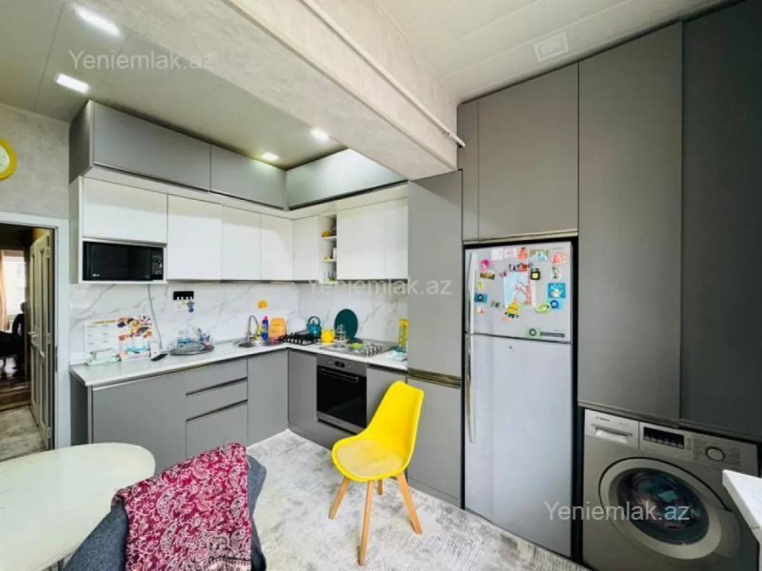 Satılır 3 otaqlı köhnə tikili 90 m²