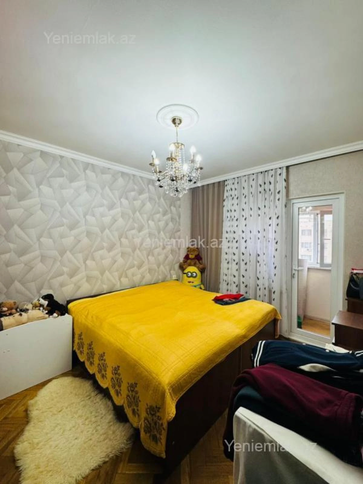 Satılır 3 otaqlı köhnə tikili 90 m²