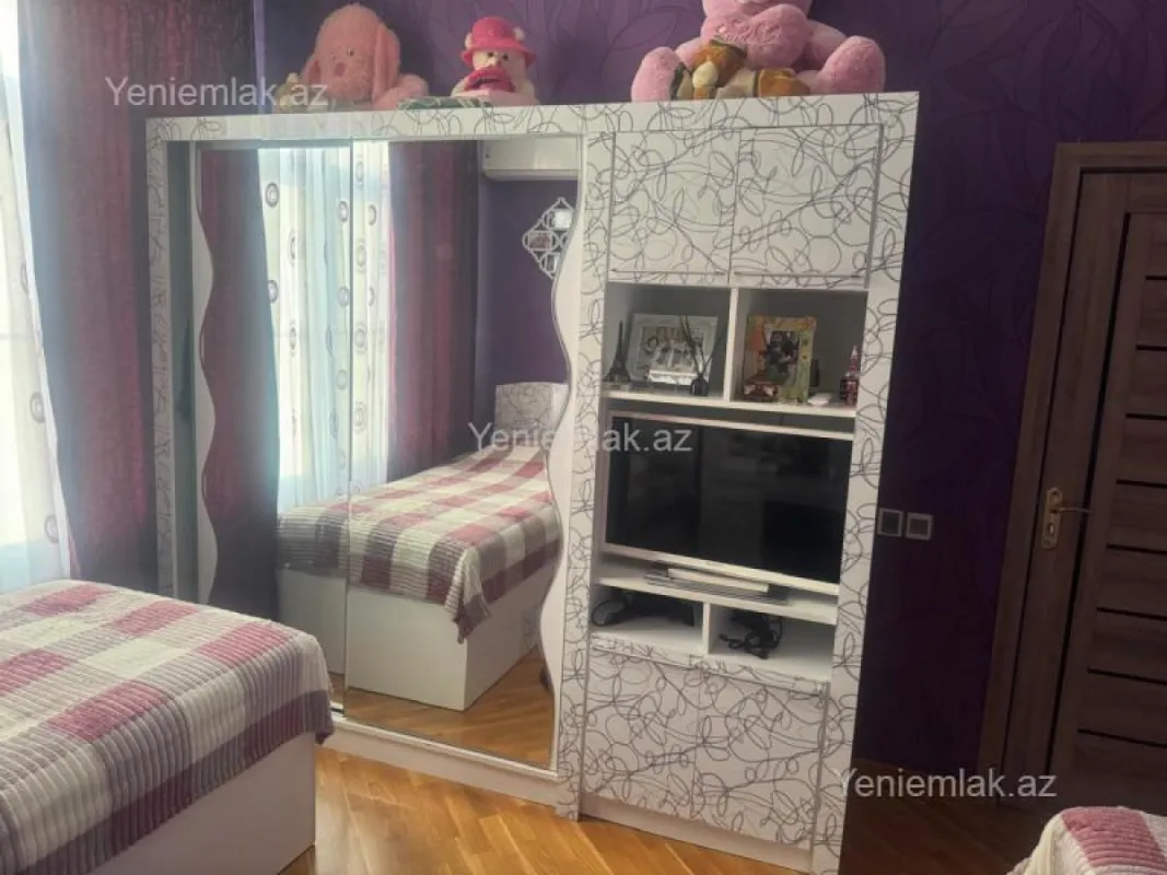 Satılır 3 otaqlı yeni tikili 75 m²