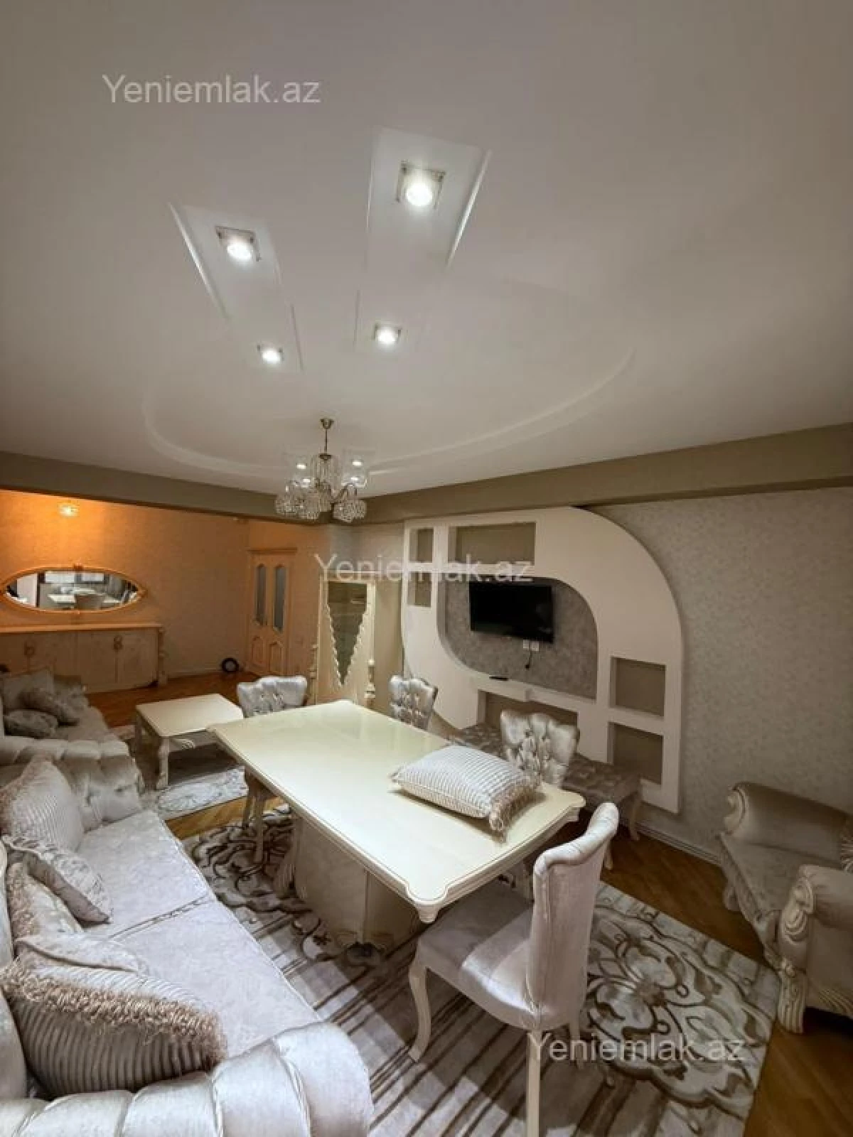 Satılır 3 otaqlı yeni tikili 140 m²