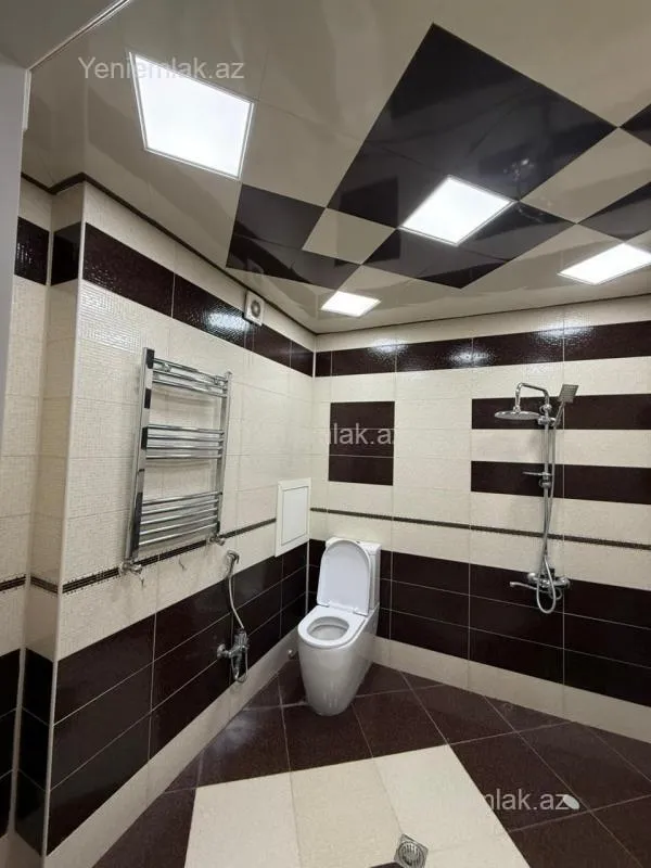 Satılır 3 otaqlı yeni tikili 140 m²