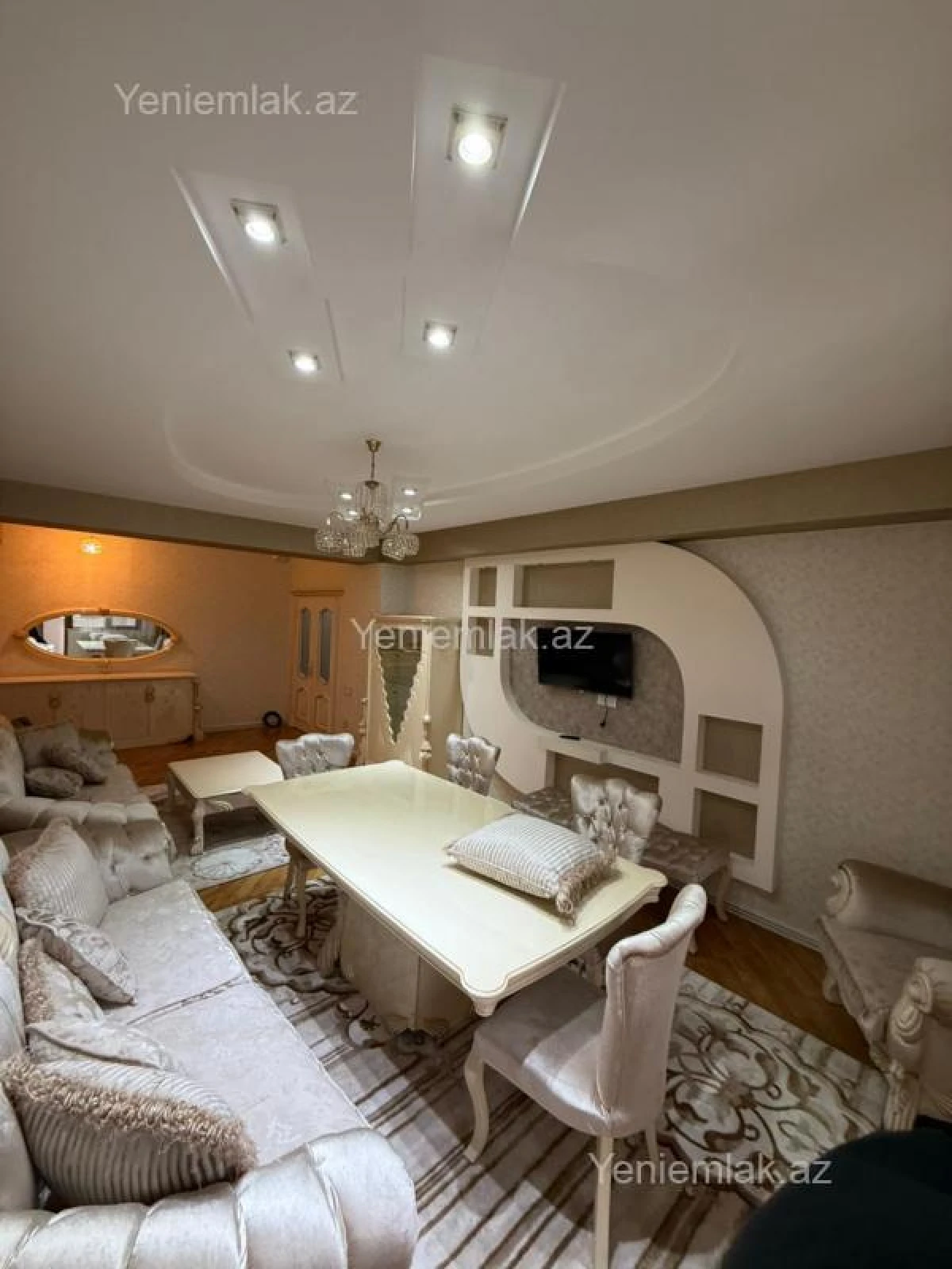 Satılır 3 otaqlı yeni tikili 140 m²