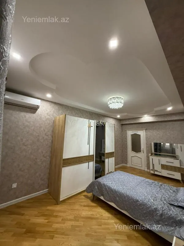 Satılır 3 otaqlı yeni tikili 140 m²