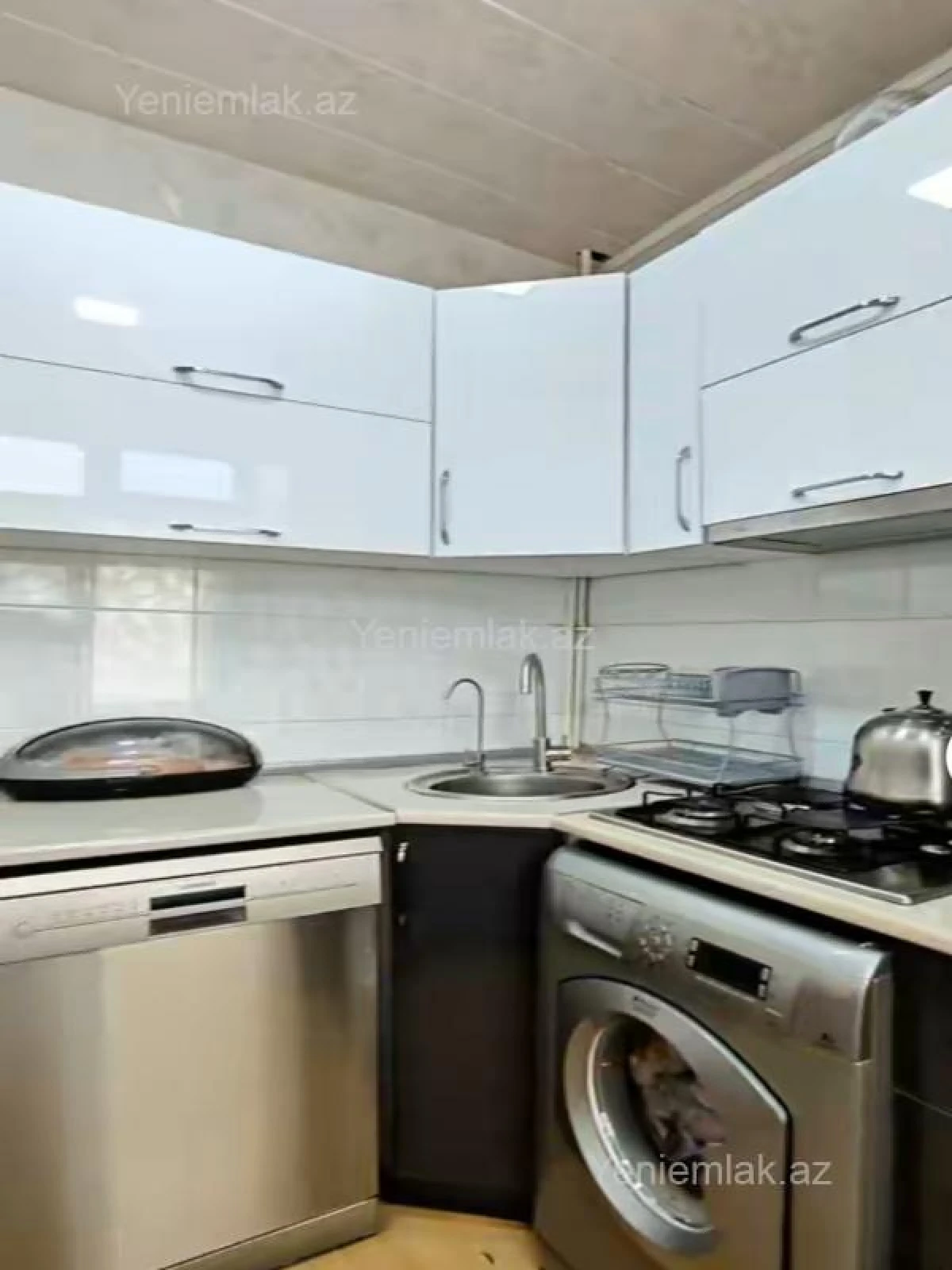 Satılır 3 otaqlı köhnə tikili 76 m²