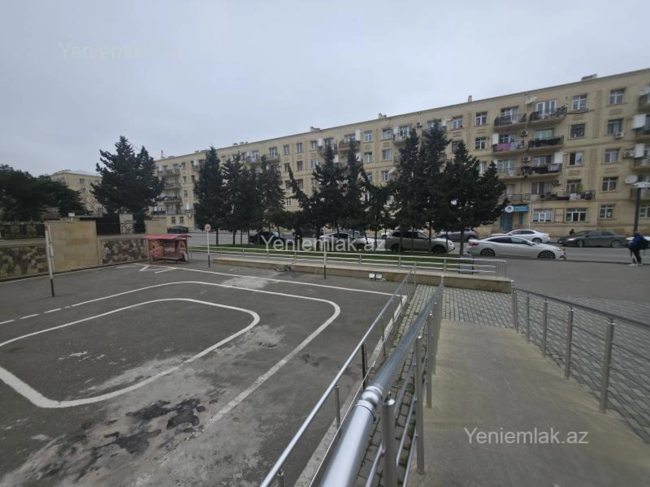 Satılır 3 otaqlı köhnə tikili 76 m²