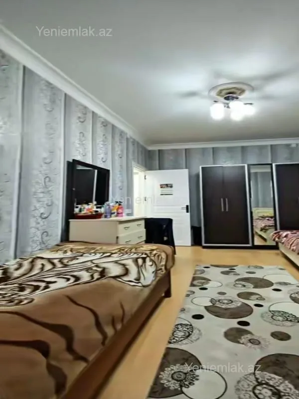 Satılır 3 otaqlı köhnə tikili 76 m²