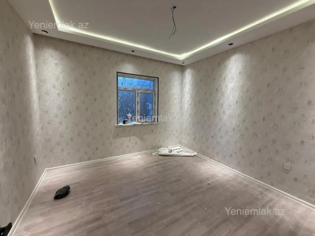 Satılır 4 otaqlı həyət evi 100 m²