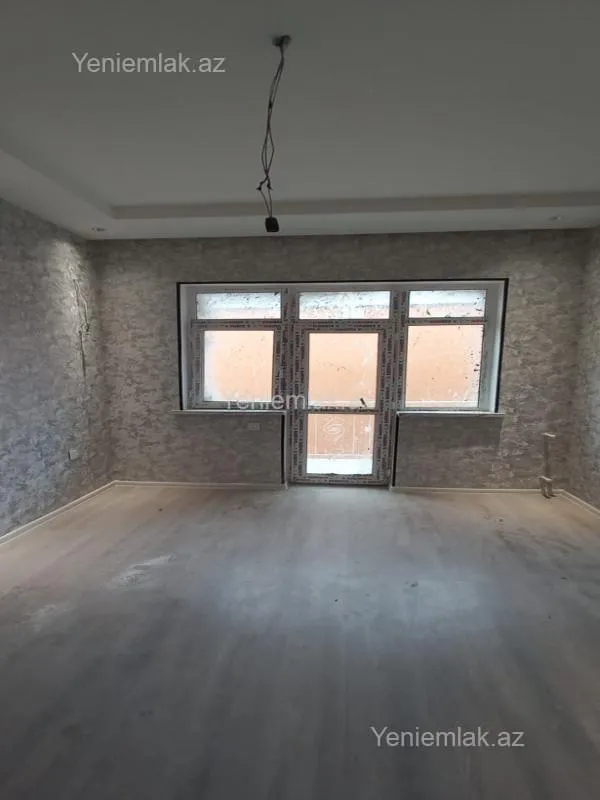 Satılır 4 otaqlı həyət evi 130 m²