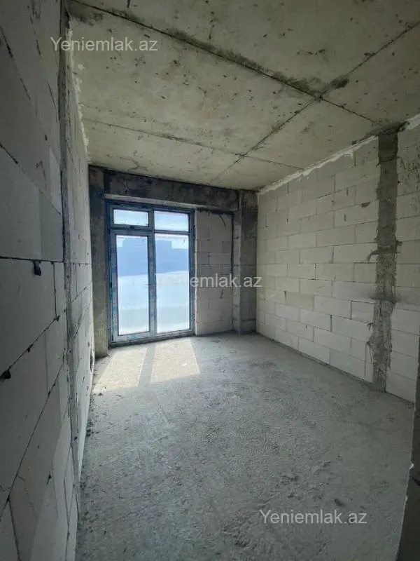 Satılır 3 otaqlı yeni tikili 98 m²