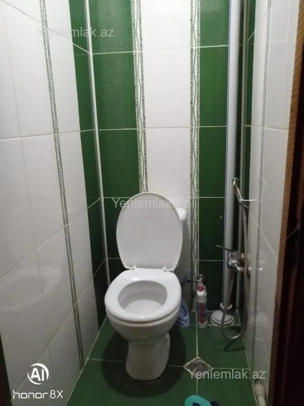 Satılır 2 otaqlı köhnə tikili 58 m²