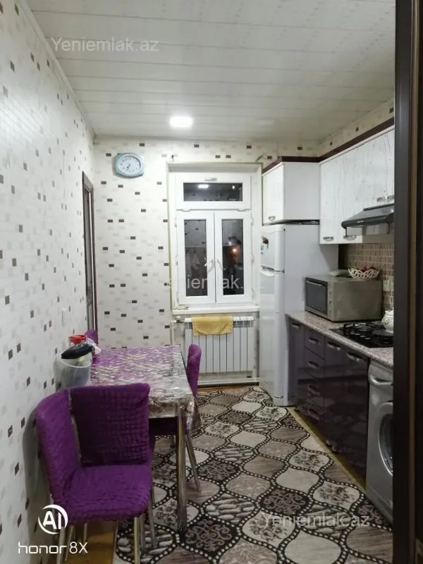 Satılır 2 otaqlı köhnə tikili 58 m²