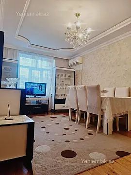 Satılır 3 otaqlı köhnə tikili 70 m²