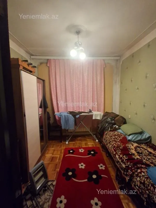 Satılır 3 otaqlı köhnə tikili 68 m²