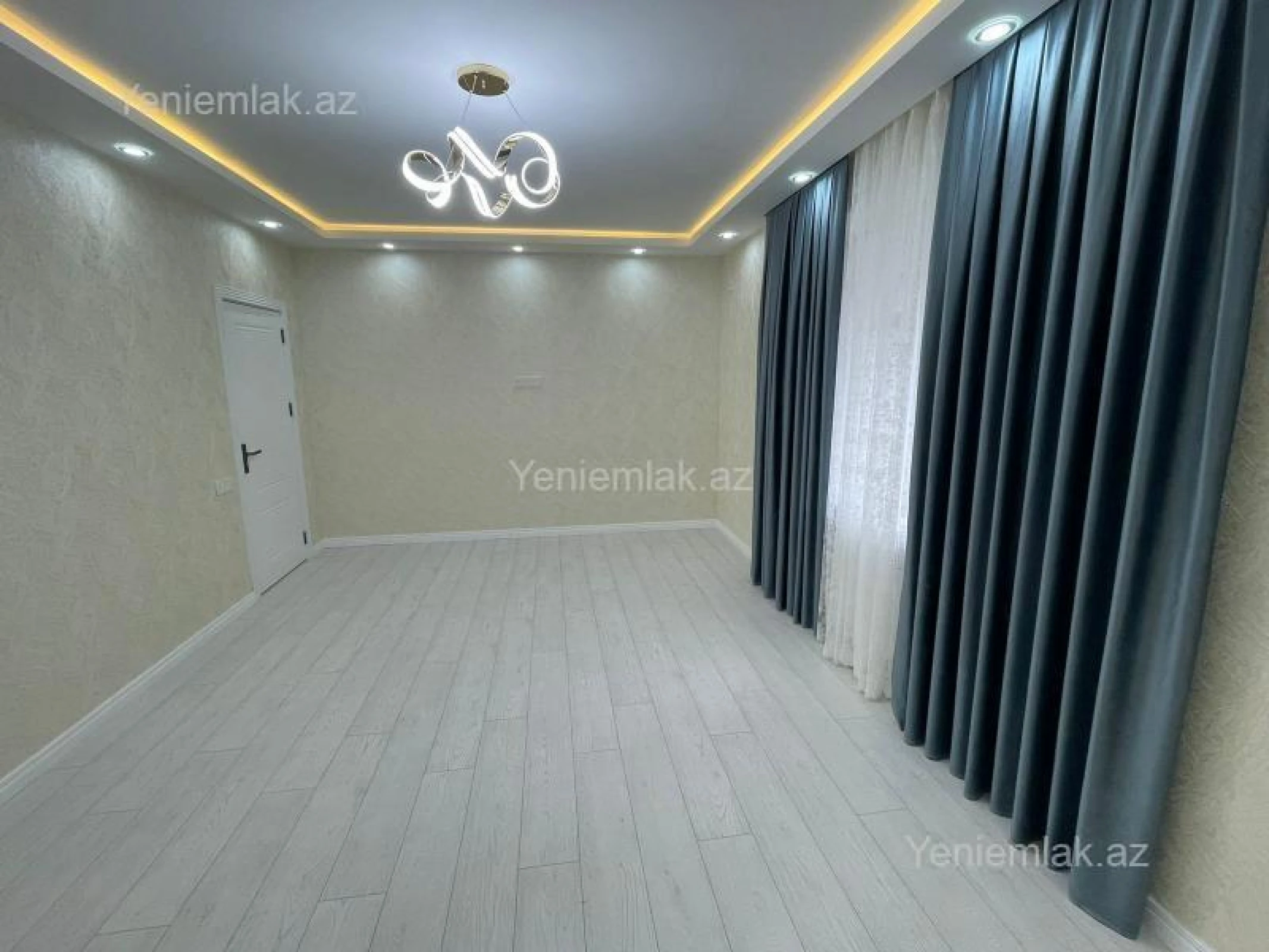 Satılır 2 otaqlı köhnə tikili 65 m²
