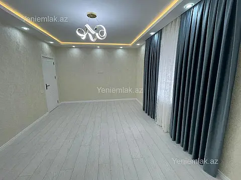 Satılır 2 otaqlı köhnə tikili 65 m²