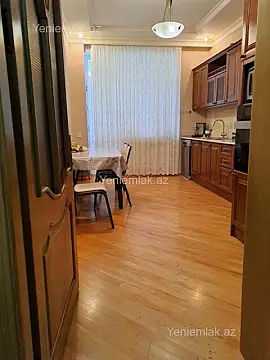 Satılır 2 otaqlı yeni tikili 101 m²