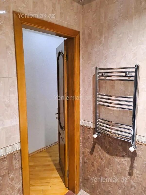 Satılır 2 otaqlı yeni tikili 101 m²