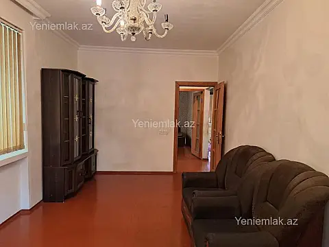 Satılır 2 otaqlı köhnə tikili 55 m²