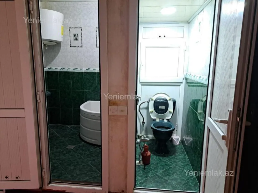 Satılır 2 otaqlı köhnə tikili 55 m²