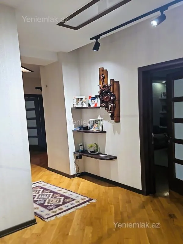 Satılır 2 otaqlı yeni tikili 90 m²