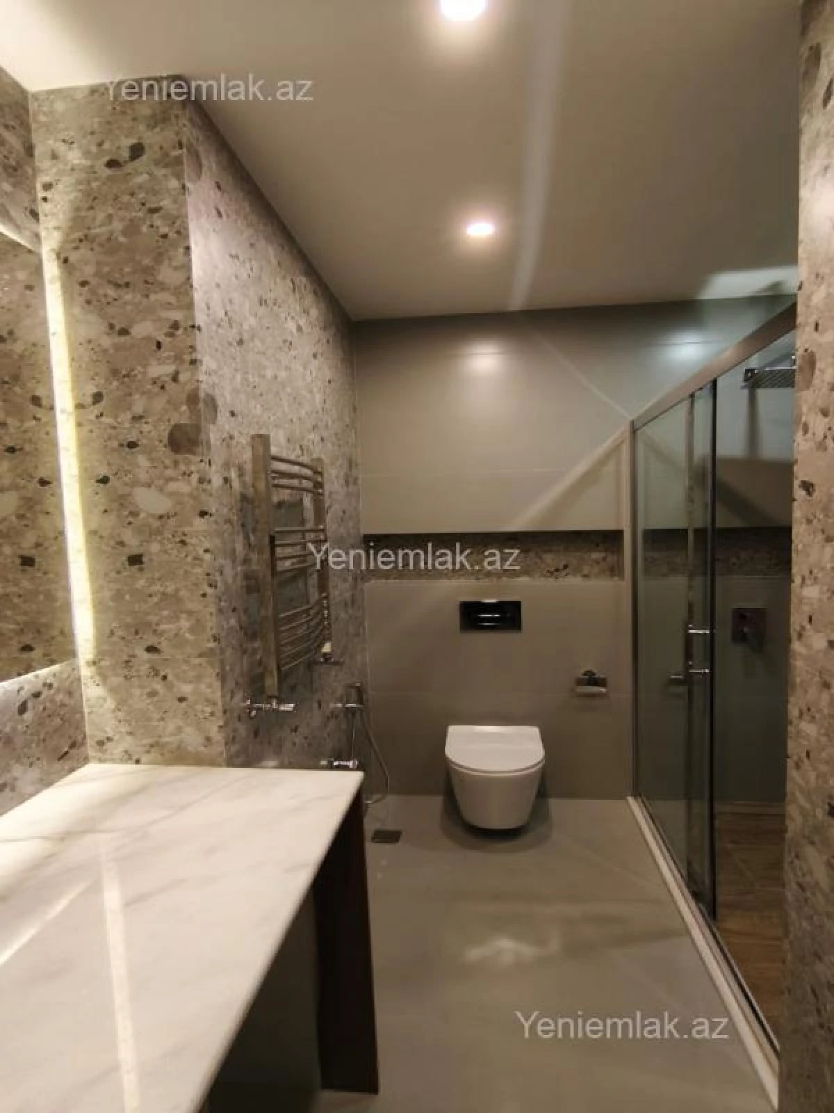 Satılır 3 otaqlı yeni tikili 74 m²