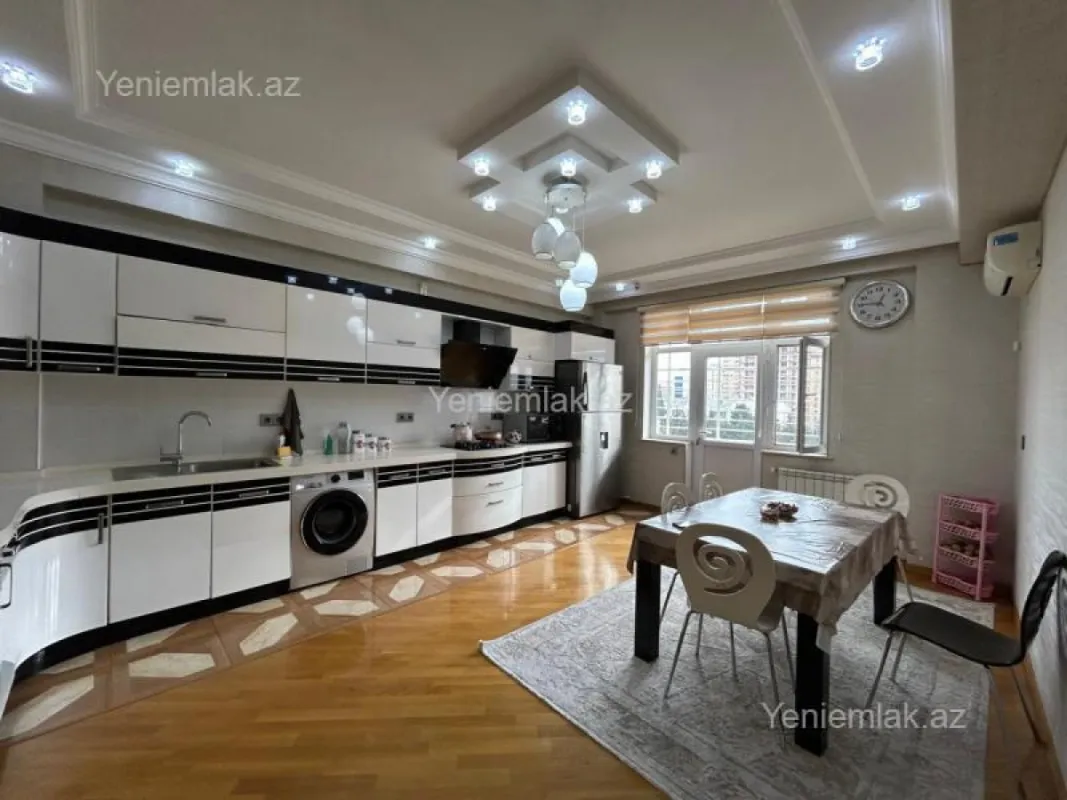 Satılır 3 otaqlı yeni tikili 148 m²