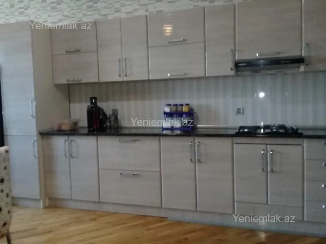 Satılır 3 otaqlı yeni tikili 136 m²