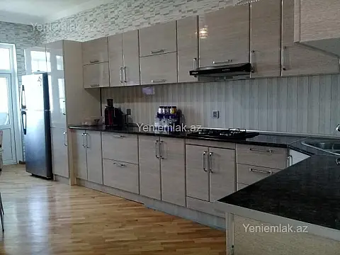 Satılır 3 otaqlı yeni tikili 136 m²