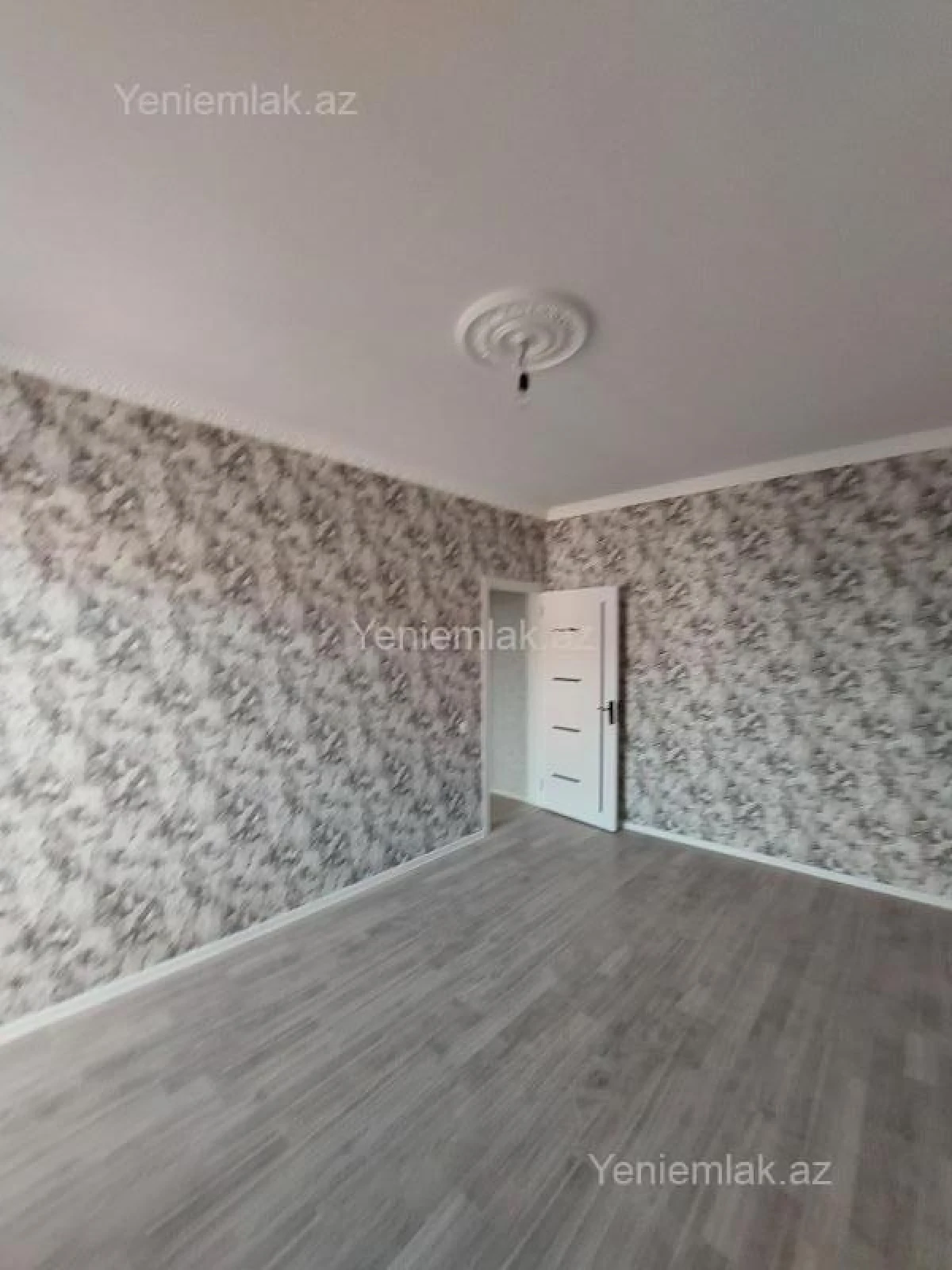 Satılır 4 otaqlı həyət evi 140 m²