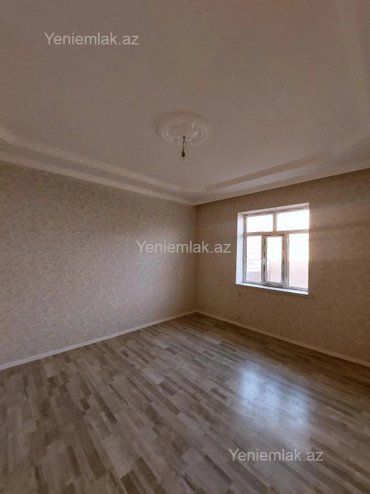 Satılır 4 otaqlı həyət evi 140 m²