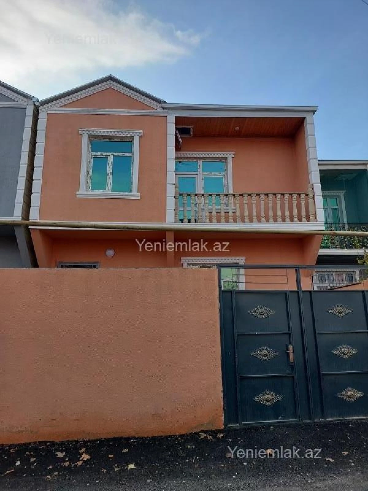 Satılır 4 otaqlı həyət evi 140 m²