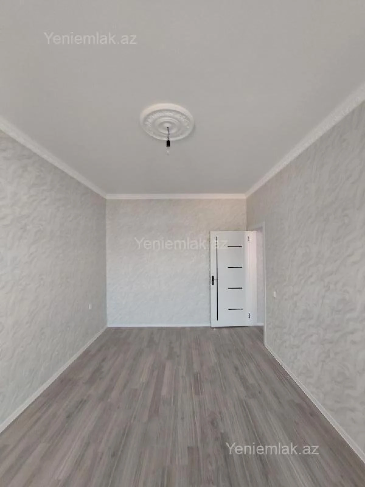 Satılır 4 otaqlı həyət evi 140 m²