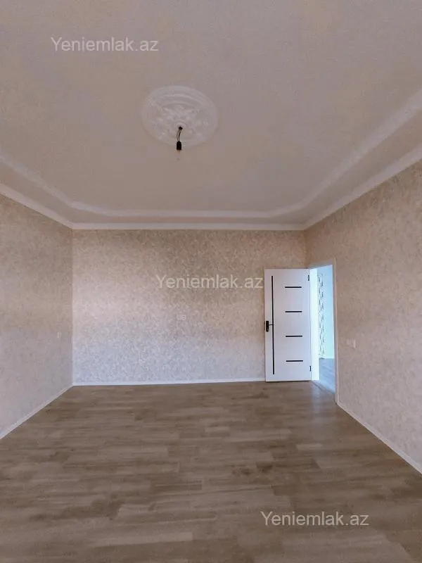 Satılır 4 otaqlı həyət evi 140 m²