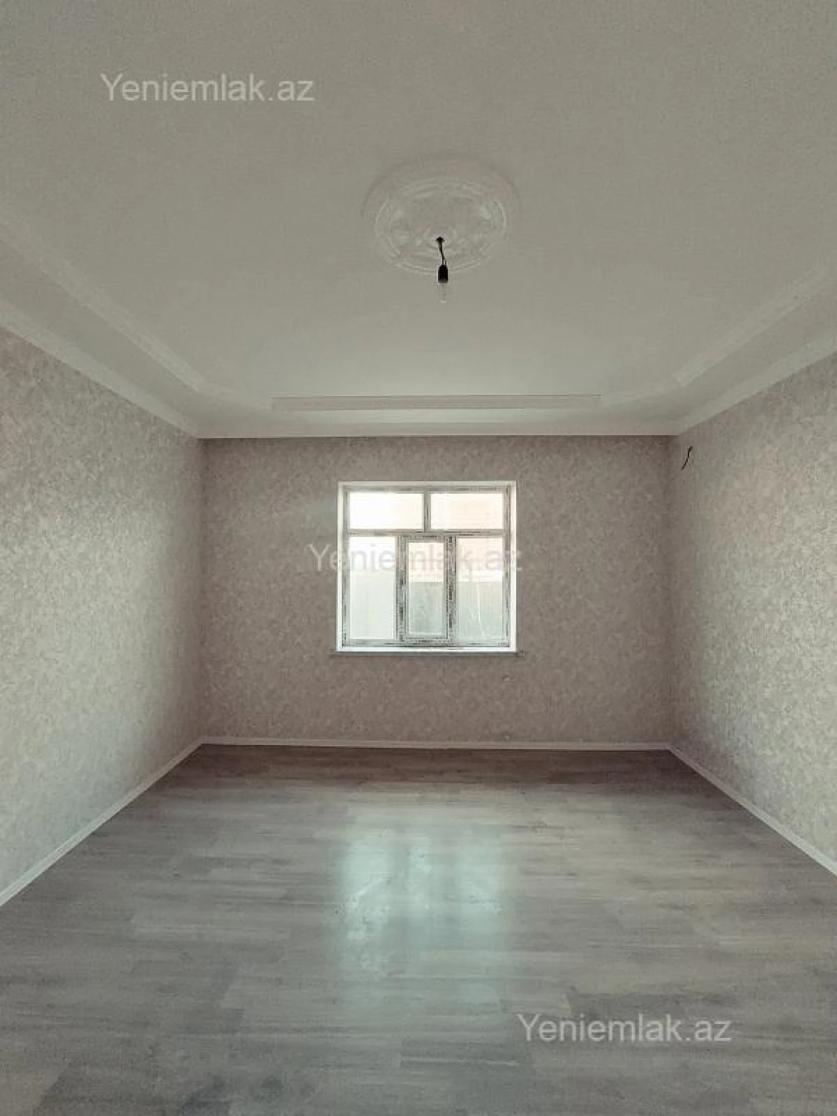 Satılır 4 otaqlı həyət evi 140 m²