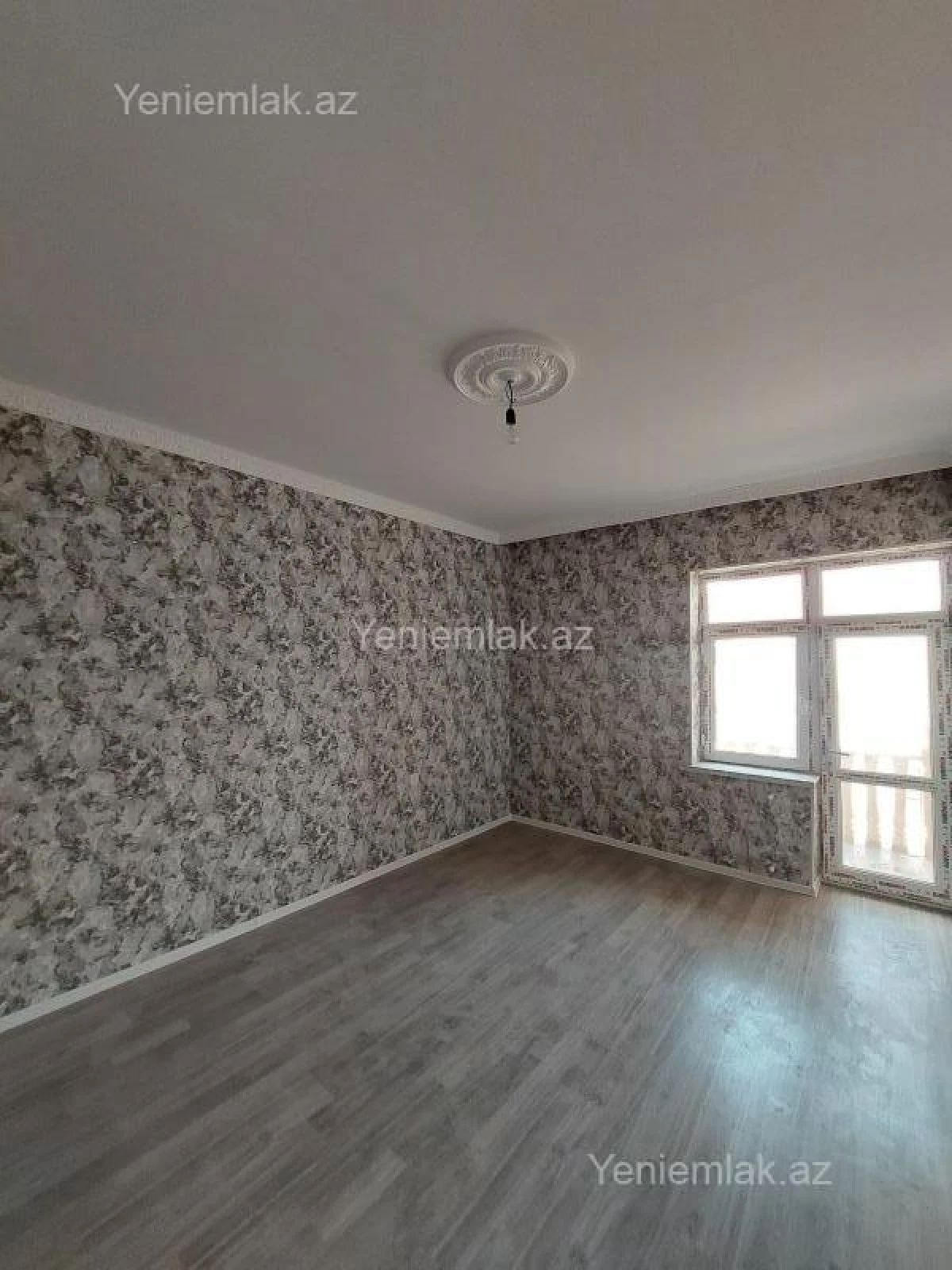 Satılır 4 otaqlı həyət evi 140 m²