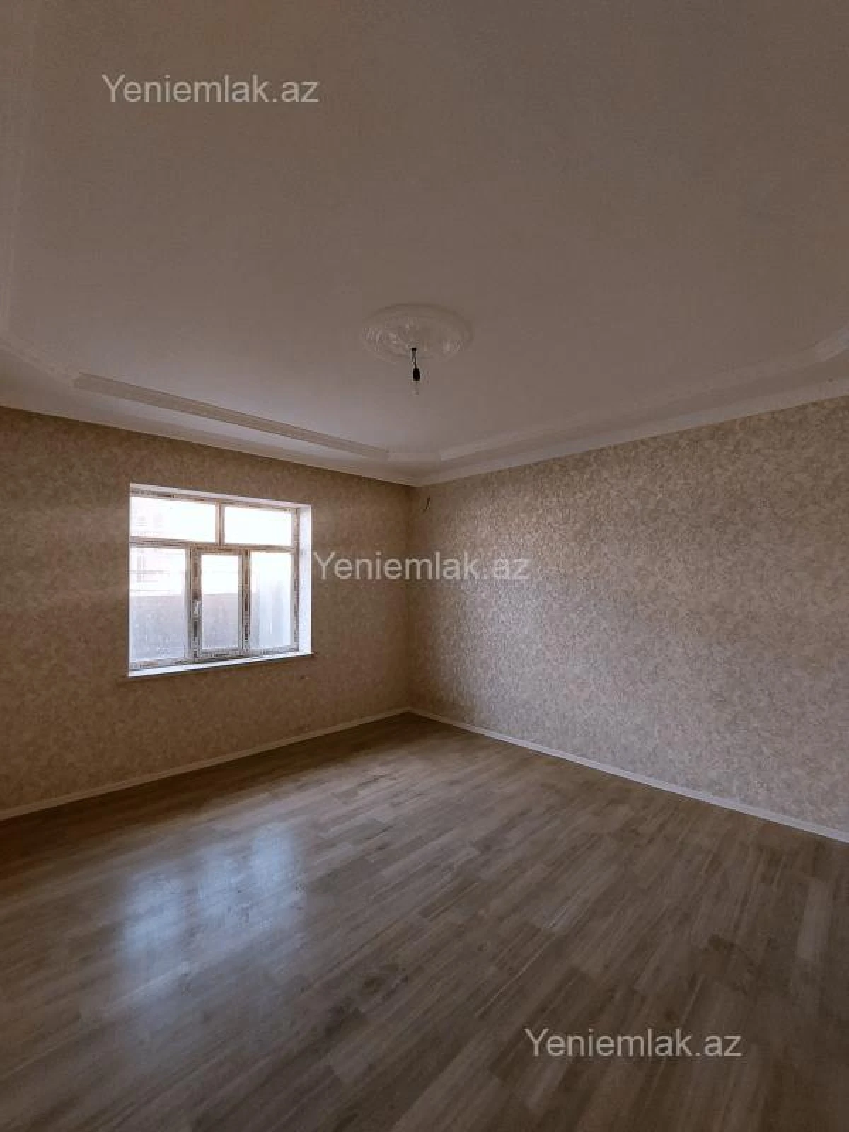 Satılır 4 otaqlı həyət evi 140 m²