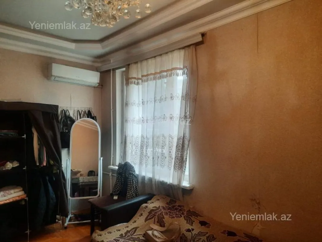 Satılır 2 otaqlı köhnə tikili 45 m²