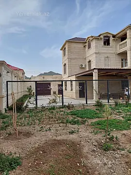 Satılır 6 otaqlı həyət evi 300 m²