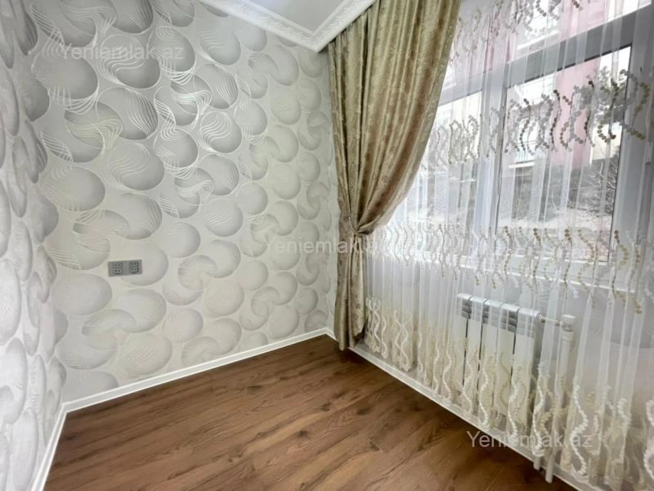 Satılır 3 otaqlı köhnə tikili 45 m²