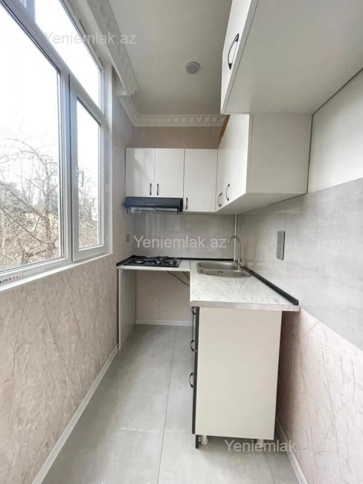 Satılır 3 otaqlı köhnə tikili 45 m²