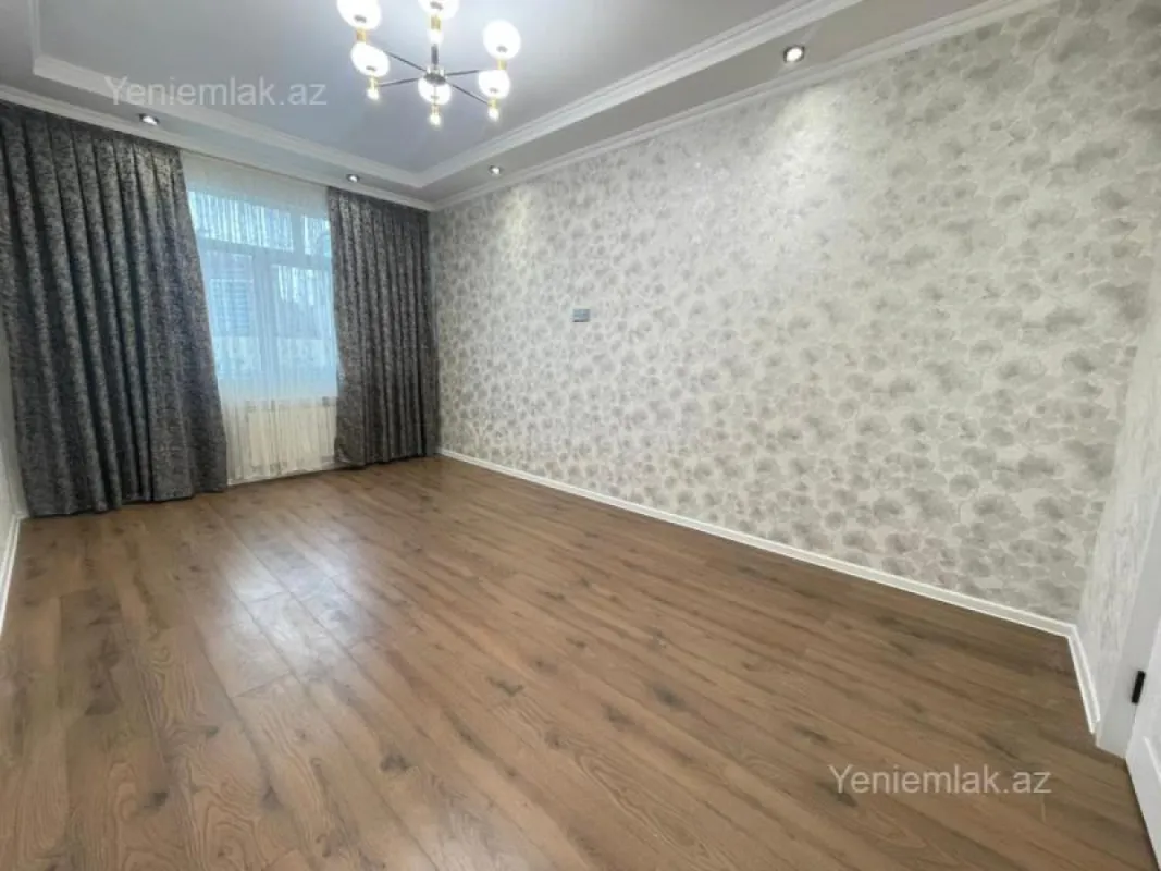 Satılır 3 otaqlı köhnə tikili 45 m²