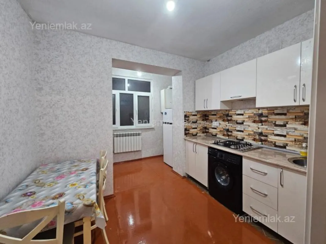 Satılır 1 otaqlı köhnə tikili 36 m²
