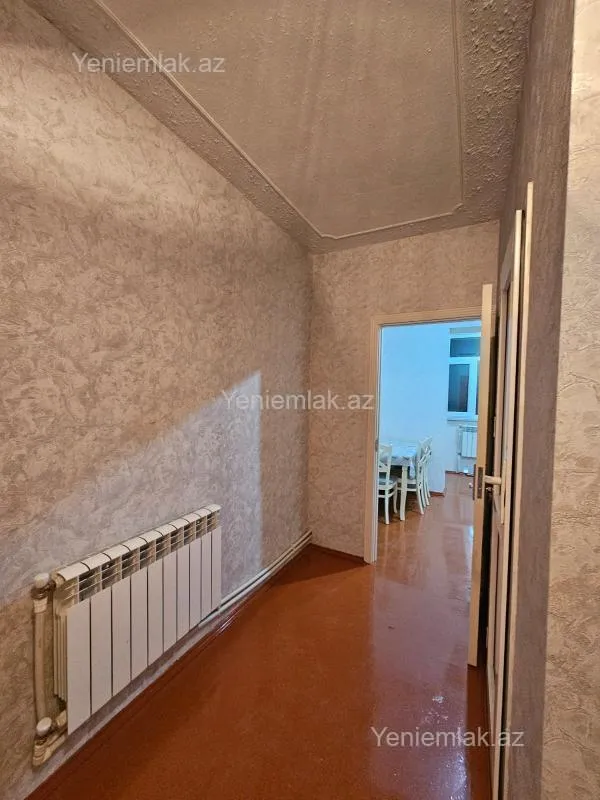 Satılır 1 otaqlı köhnə tikili 36 m²