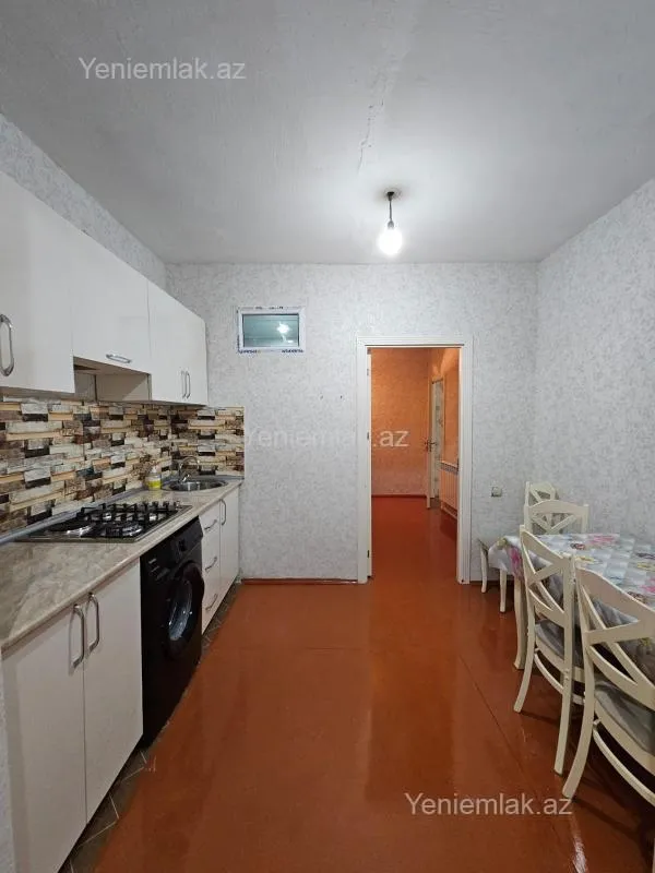 Satılır 1 otaqlı köhnə tikili 36 m²