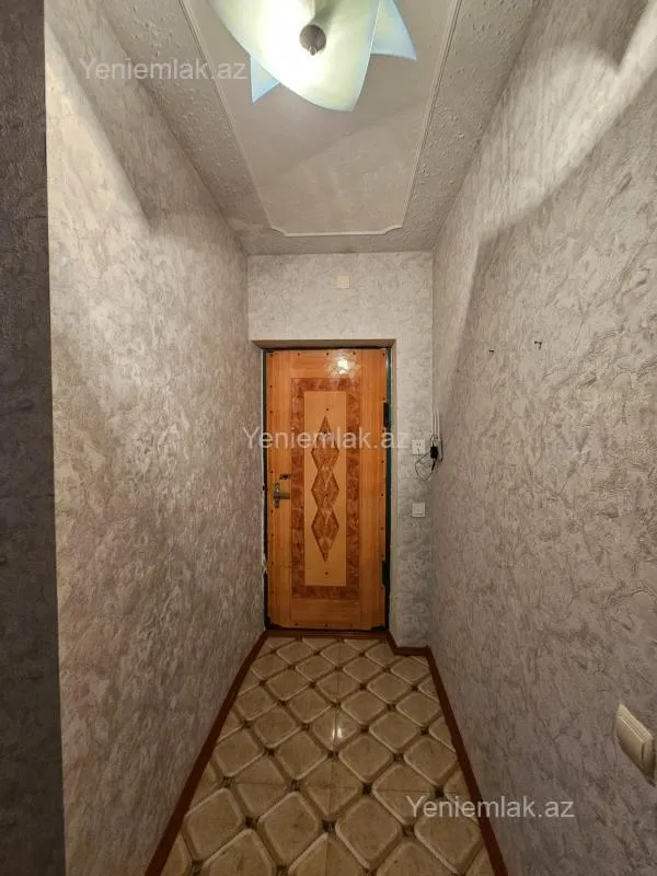 Satılır 1 otaqlı köhnə tikili 36 m²