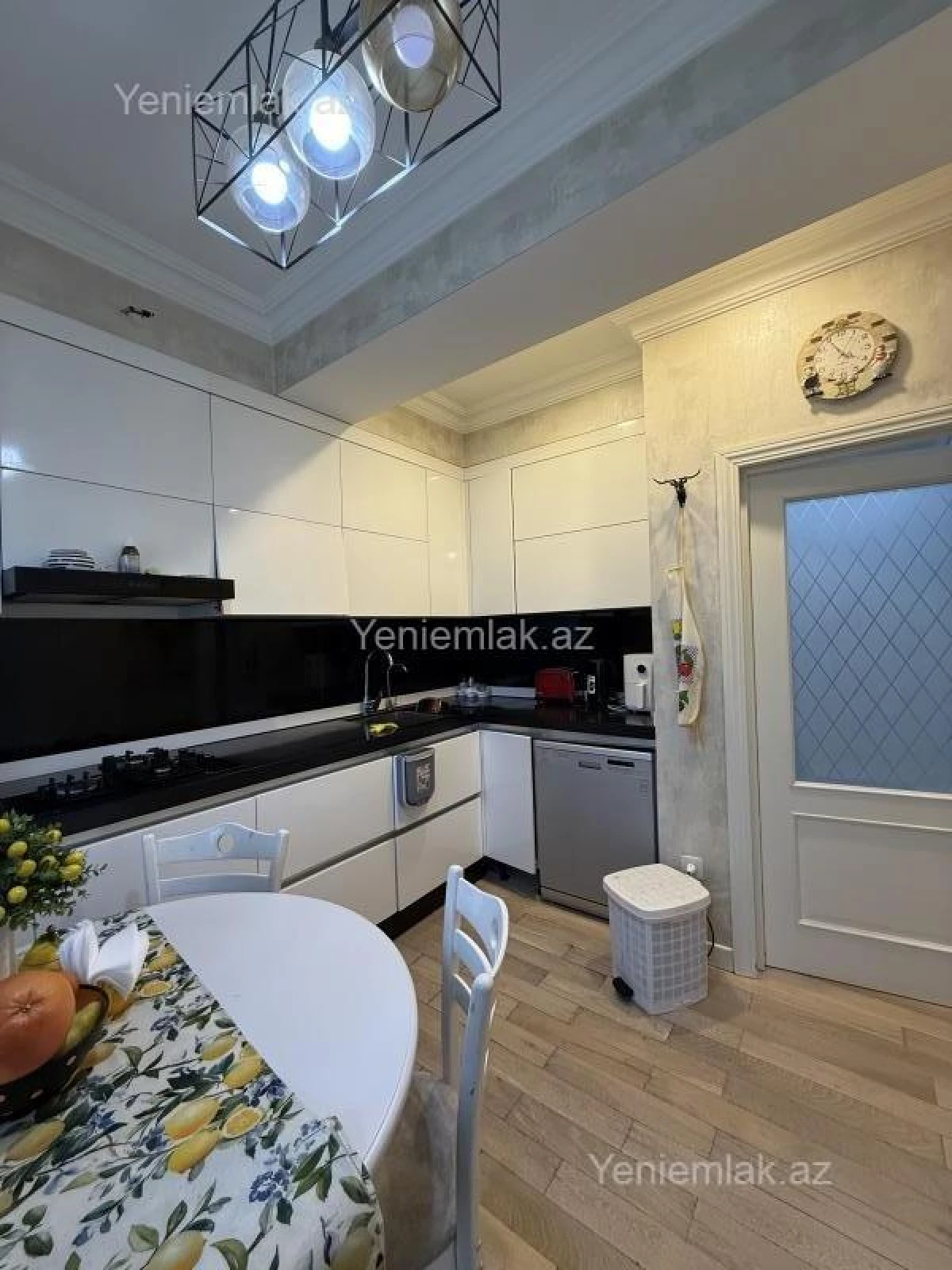 Satılır 3 otaqlı yeni tikili 92 m²