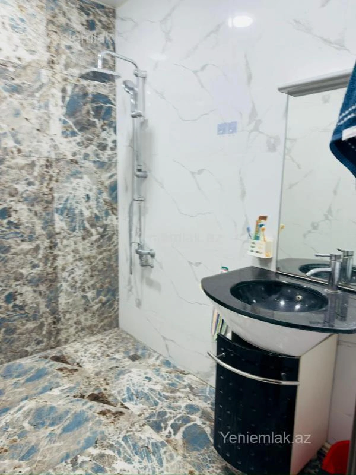 Satılır 3 otaqlı yeni tikili 140 m²