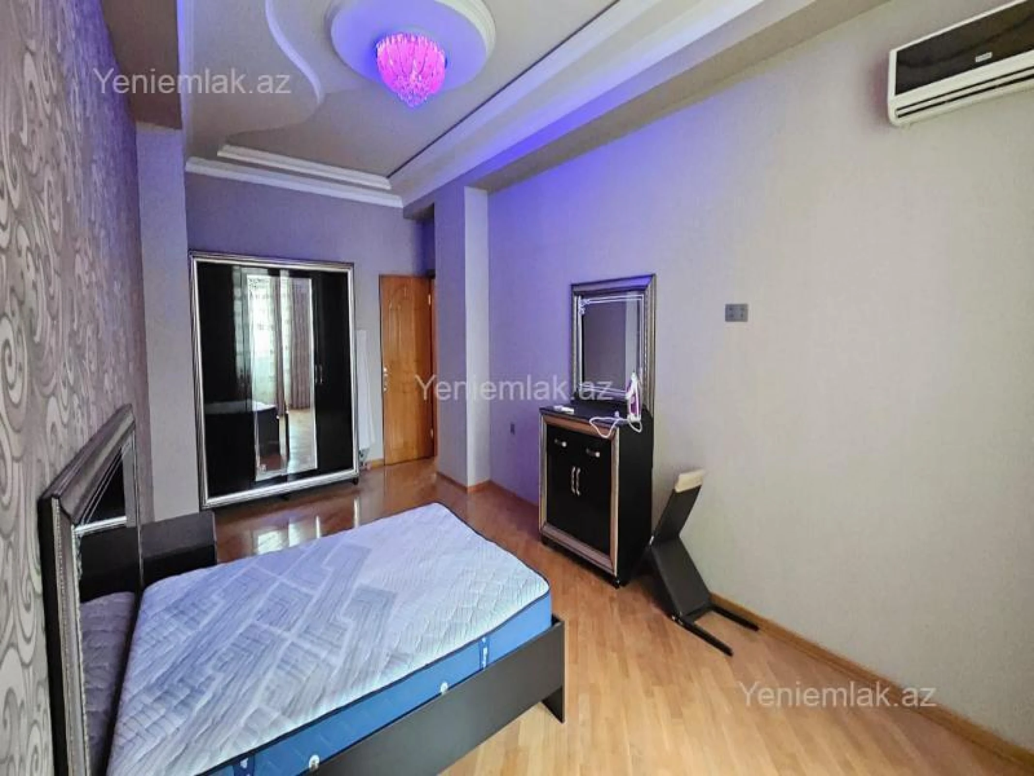 Satılır 3 otaqlı yeni tikili 163 m²
