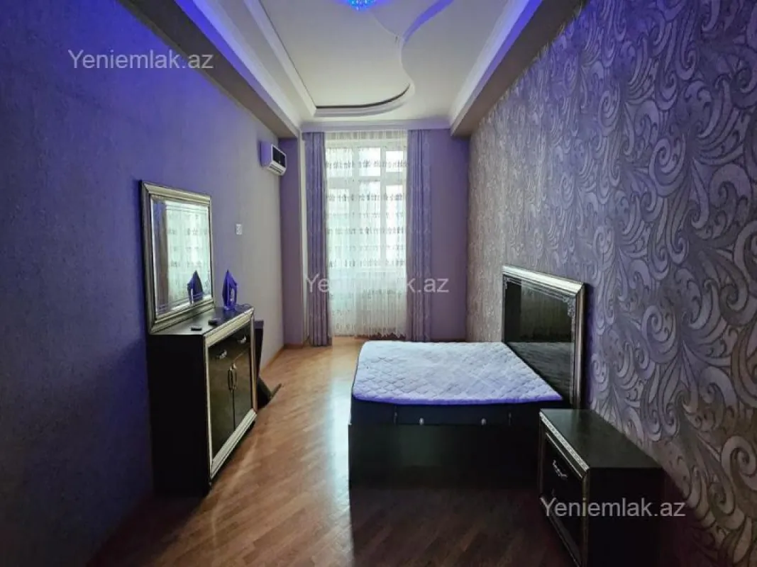 Satılır 3 otaqlı yeni tikili 163 m²