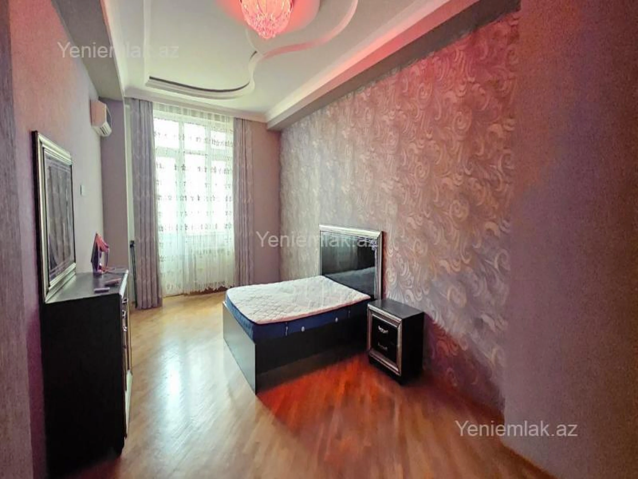 Satılır 3 otaqlı yeni tikili 163 m²